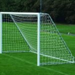 مرمي كرة قدم