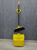 مجموعة مكنسة وجاروف ب